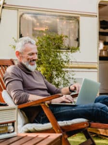 RV PARKS &<br> CAMPGROUNDS