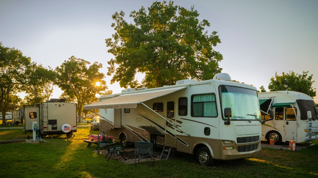 Sun going down at the Rv park